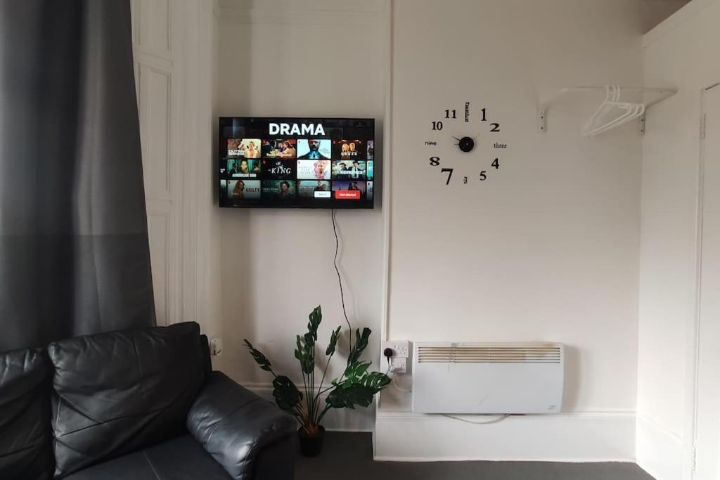 1 Bedroom Studio In A Supurb Area Of Cardiff Exterior photo